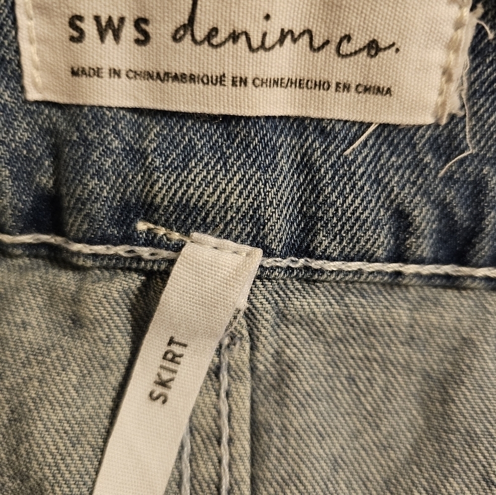 Ladies Sws denims company skirt - Picture 3 of 5